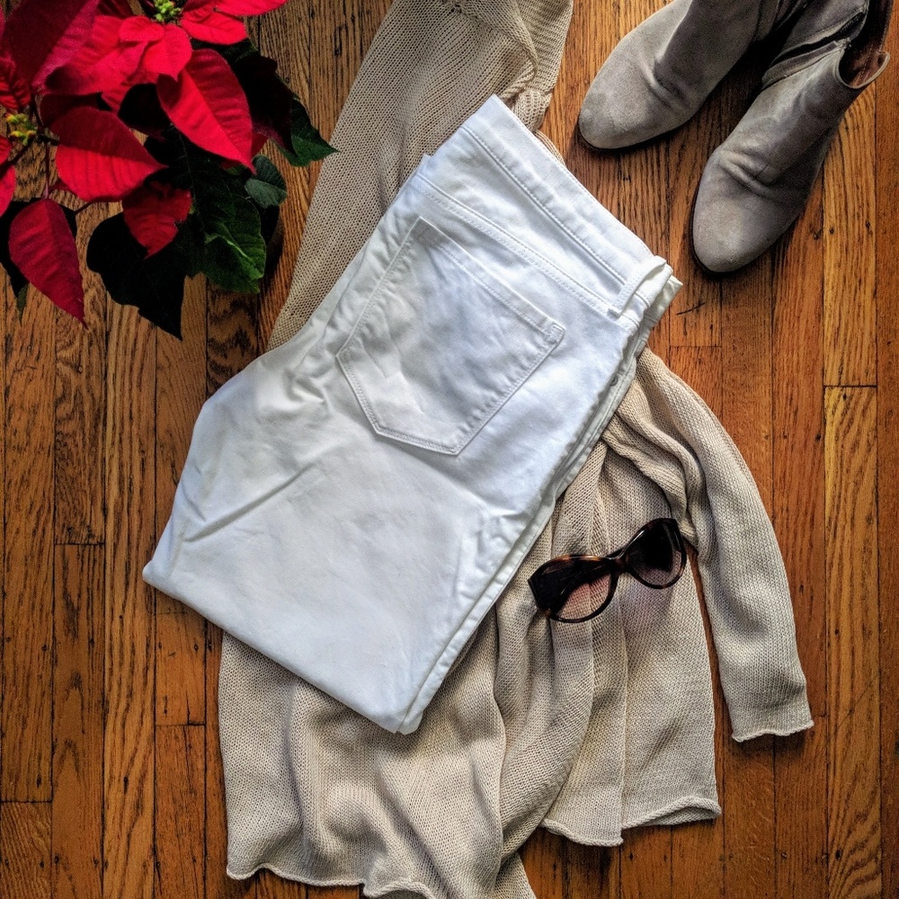 🌴 Sun Break | BR White Girlfriend Jeans